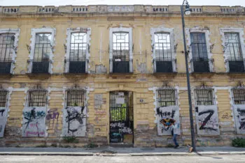 Más de mil casas en el Centro Histórico están abandonadas, intestadas e invadidas: Pepe Chedraui