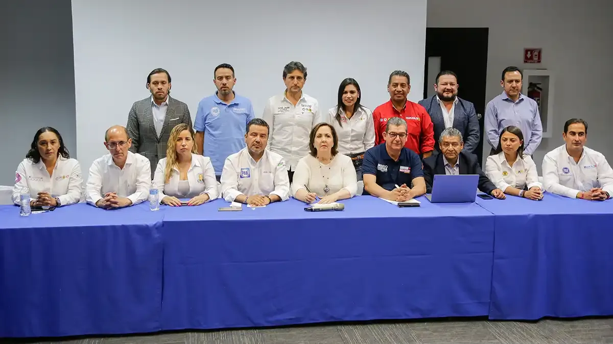 El teatro de la oposición (y otros urgentes temas)