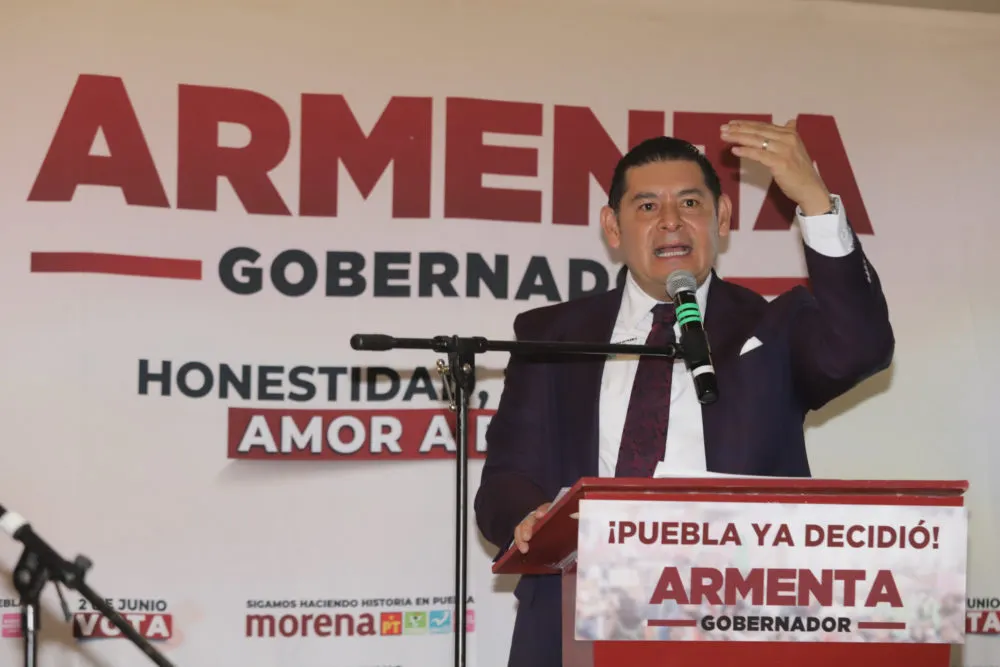Alejandro Armenta responde a Eduardo Rivera y niega vínculos con ‘El Grillo’
