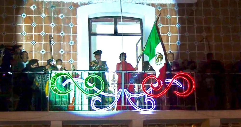 Ariadna Ayala realiza histórico Grito de Independencia en Atlixco