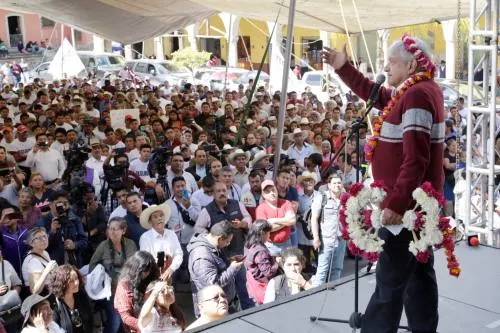 Arranca AMLO gira por Puebla, visita Pahuatlán