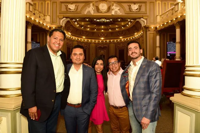 Morena excluye a 15 miembros de Consejo Estatal
