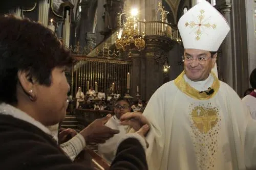 En Domingo de Pascua, llama Lorenzini a ayudar a las personas vulnerables