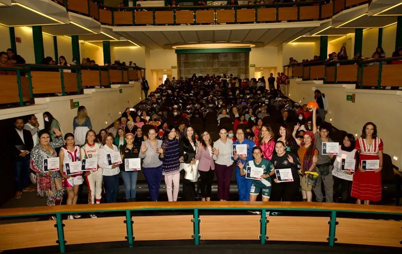 smdif-puebla-reconoce-a-mujeres-destacadas-que-rompieron-estereotipos