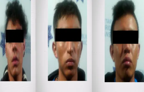 Con botón de emergencia, frustra policía municipal robo a tienda Oxxo, hay tres detenidos