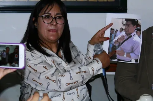 Zully Herrera denuncia hostigamiento laboral de parte del alcalde de Chignahuapan