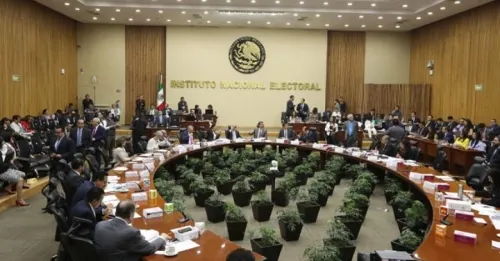 Así distribuirá el INE los 5,239 millones de pesos a los partidos políticos para 2020