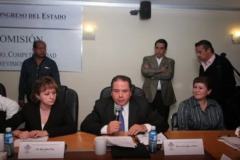 El PRI manifiesta respaldo a los burócratas
