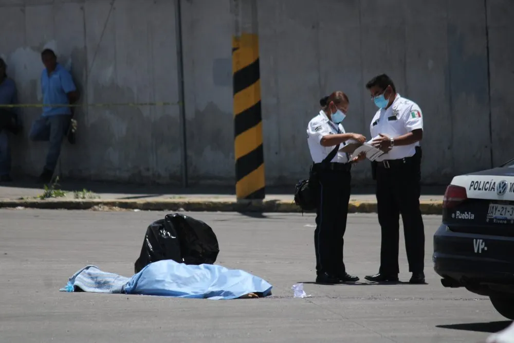 Muere transeúnte atropellado en Puebla 2000