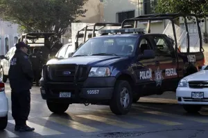 Arrestan a sacerdote en Puebla por pornografía infantil