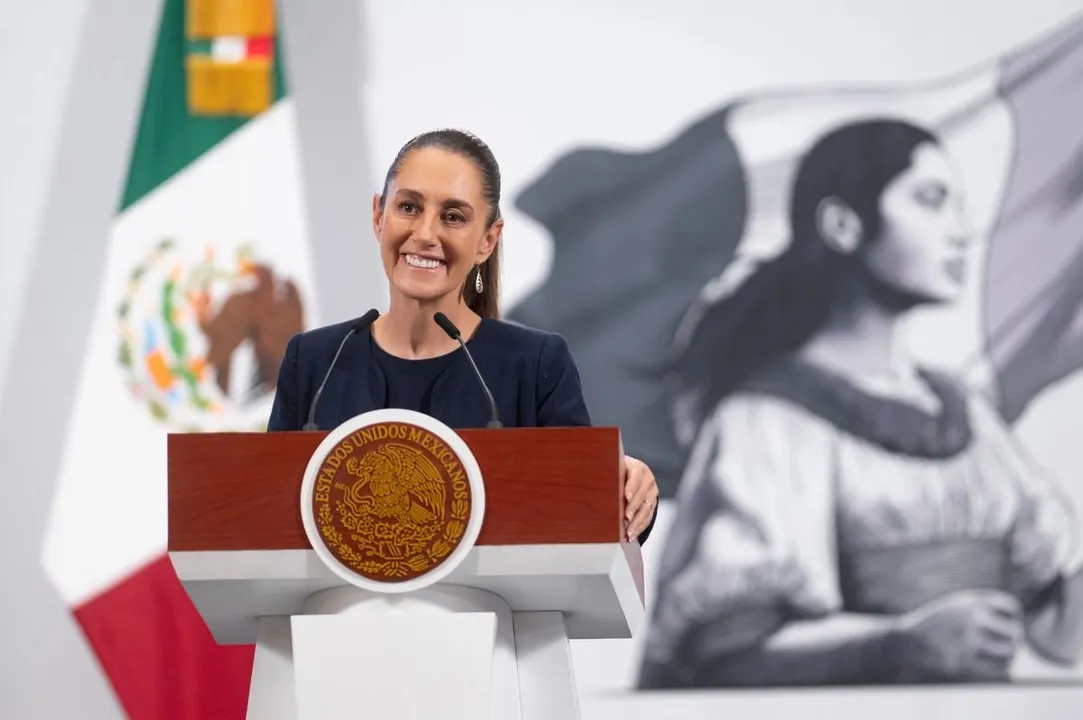 Sheinbaum llama a la austeridad tras polémica por vacaciones de morenistas en Europa