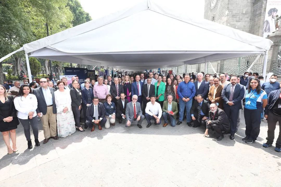 Eduardo Rivera , rectores y lideres sindicales inauguran la expo universidades 2022