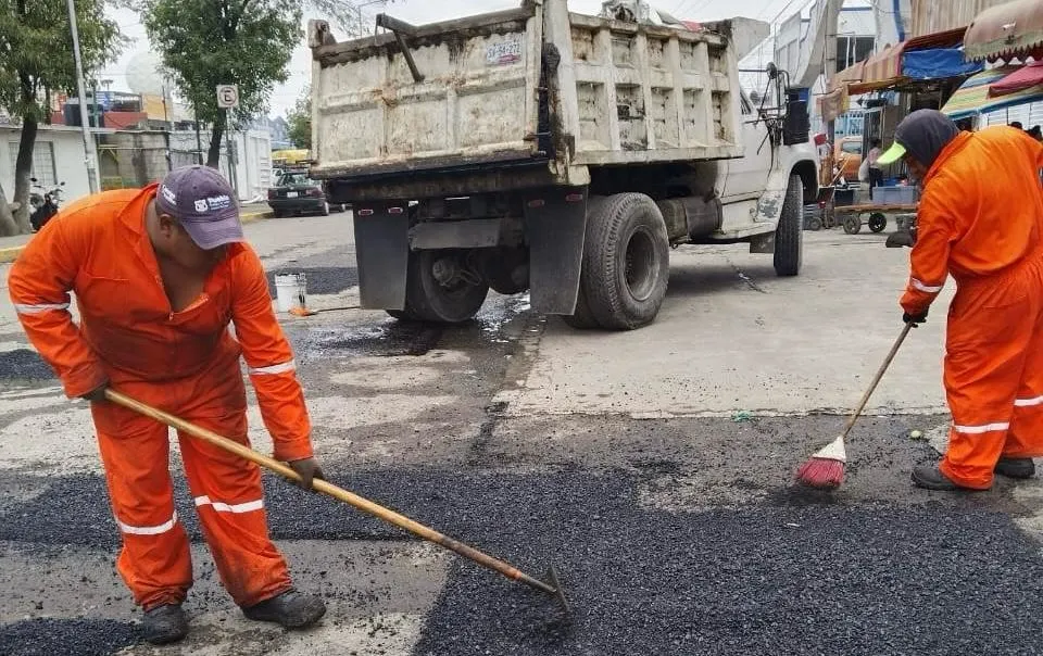 Puebla capital va por 300 mil baches: Ayuntamiento refuerza el plan de bacheo con apoyo estatal