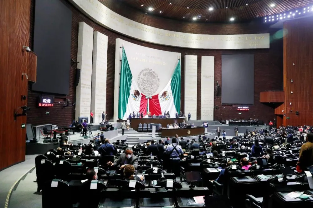 Entre peleas e insultos pasa la miscelánea fiscal 2022