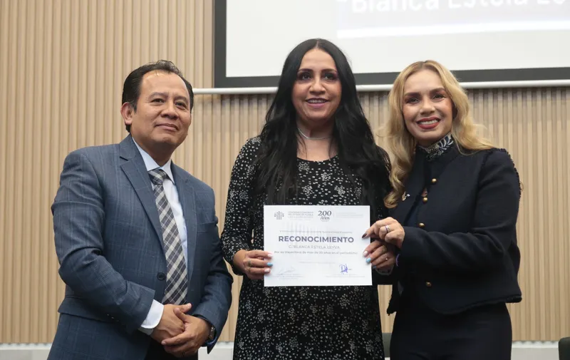 Reconocen en el Congreso de Puebla a mujeres en el periodismo