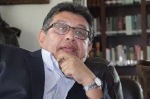 Los Priistas llegan a Morena como “putas redimidas”: Carlos Meza
