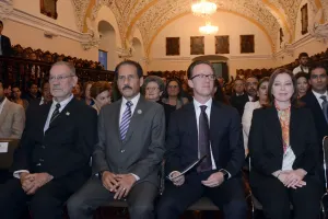 BUAP construye comunidad solidaria con sociedad y entorno: Esparza