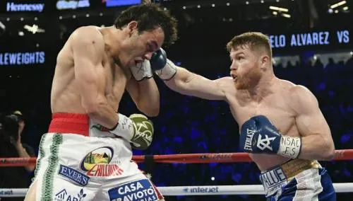 “Canelo” Álvarez propina golpiza a  JC Chávez
