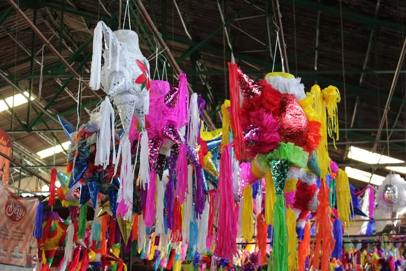 piñatas