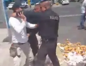 Exhiben a policías DF en abuso de autoridad contra merenguero