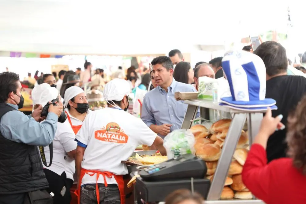 Eduardo Rivera invita a disfruta del festival de la cemita 2022