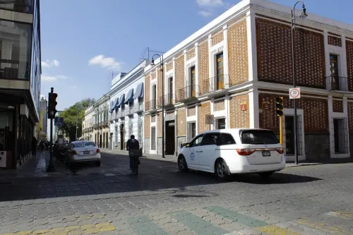 Publican en POE, 1×1, prohibición de vueltas a la derecha y reducción de velocidad