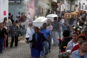 Fiscalía detiene a una persona por el multihomicidio de Coxcatlán