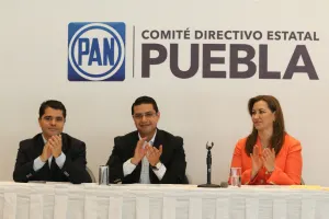 Llama Giles a panistas mantener la unión en Puebla