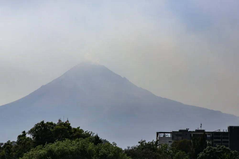 Calidad del aire y actividad del volcán Popocatépetl