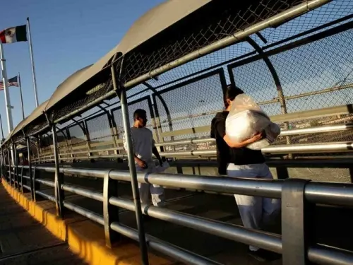 EU pide a sus ciudadanos en México regresar; activa alerta sanitaria