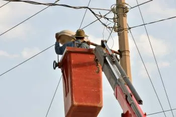 Avanza mantenimiento a luminarias y renovación de más puntos de luz en Puebla Capital