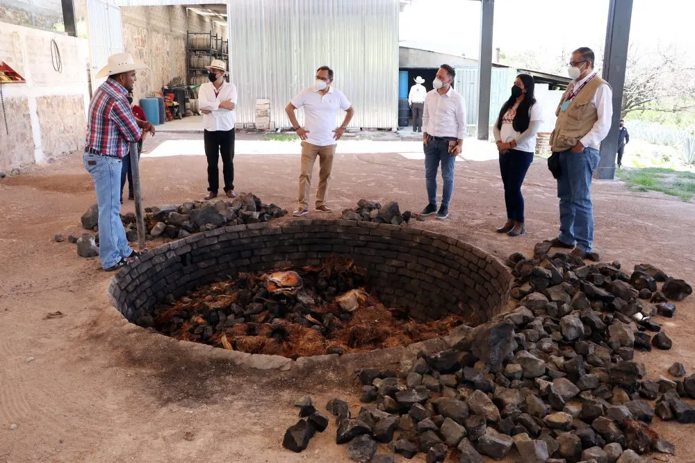 Busca SDR lazos comerciales y promoción turística de mezcal poblano en Israel