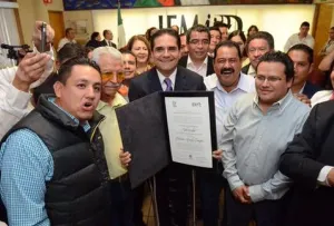 Recibe Aureoles Constancia de Mayoría como gobernador de Michoacán