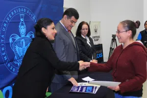 La BUAP entregará mil becas de movilidad estudiantil