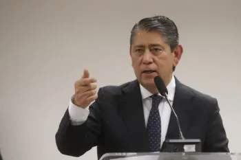 Va FGE por funcionarios que solaparon construcción del ‘pueblito’ en penal de San Miguel