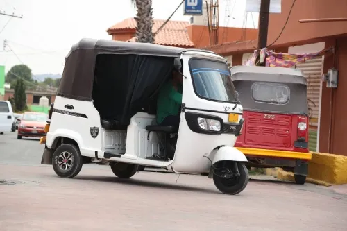 Descarta gobierno estatal regularizar el servicio de moto taxis