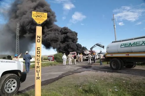 Indiciados, 628 empleados de Pemex por robo de combustible