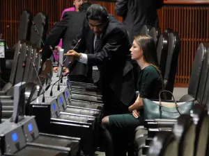 Reaccionan partidos ante cambios en el gabinete