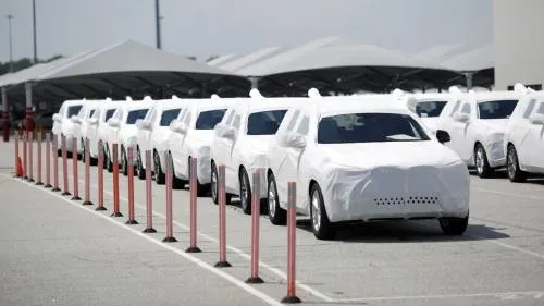 Reglas de origen de autos, en últimas fases de negociación: Castañón