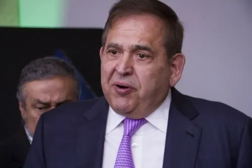 Juez mantiene bloqueo a las cuentas de Altos Hornos de México