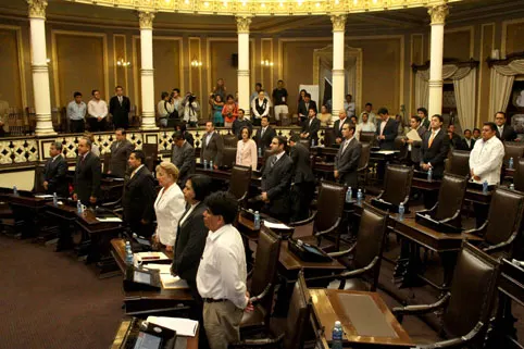 Acuden a trabajar 24 de 41 diputados en Puebla
