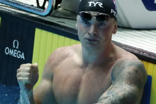 Adam Peaty se lleva el oro en 100 metros en Mundial de Natación