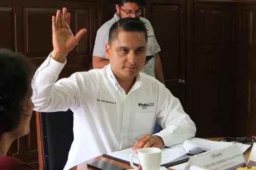 Antorcha Campesina también retuvo por varios minutos a regidores
