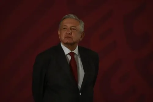 No se va a imponer la tenencia: López Obrador