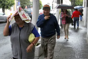 Se mantiene pronóstico de lluvias en varias regiones del país