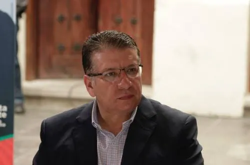 Mi gabinete no se integrará con familiares, asegura Doger