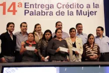 Moreno Valle entrega Créditos a la Palabra de la Mujer por más de 13.5 mdp