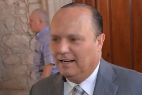 Vinculan a proceso a ex auditor de administración de Duarte por peculado