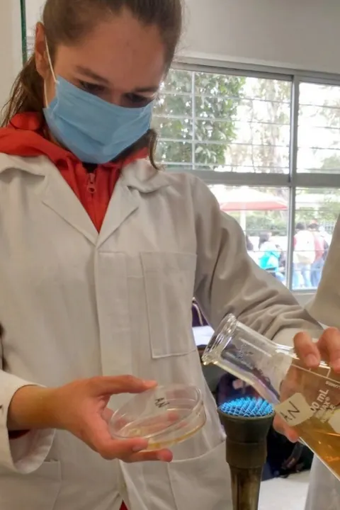 Egresada de Ingeniería de Alimentos BUAP recibirá Premio Ceneval al Desempeño de Excelencia-EGEL
