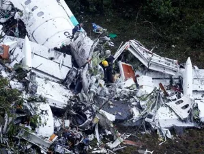 Revelan video de sobreviviente de ‘avionazo’ en Colombia